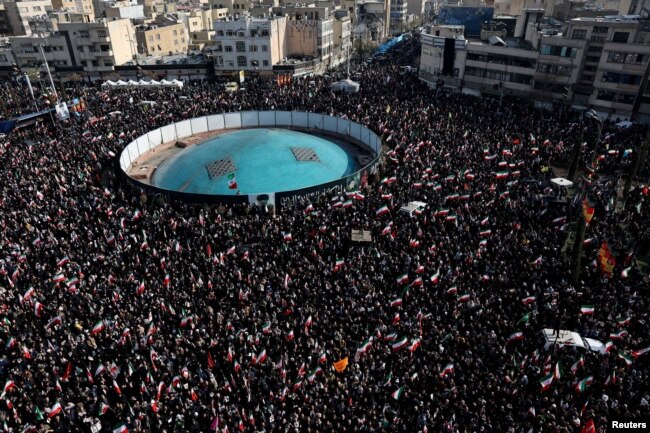 Tehranda İranın yeni ali lideri Müctəba Xameneiyə dəstək mitinqi