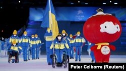 Українські спортсмени на церемонії відкриття Зимових Паралімпійських ігор 2022 року. Пекін, 4 березня 2022 року