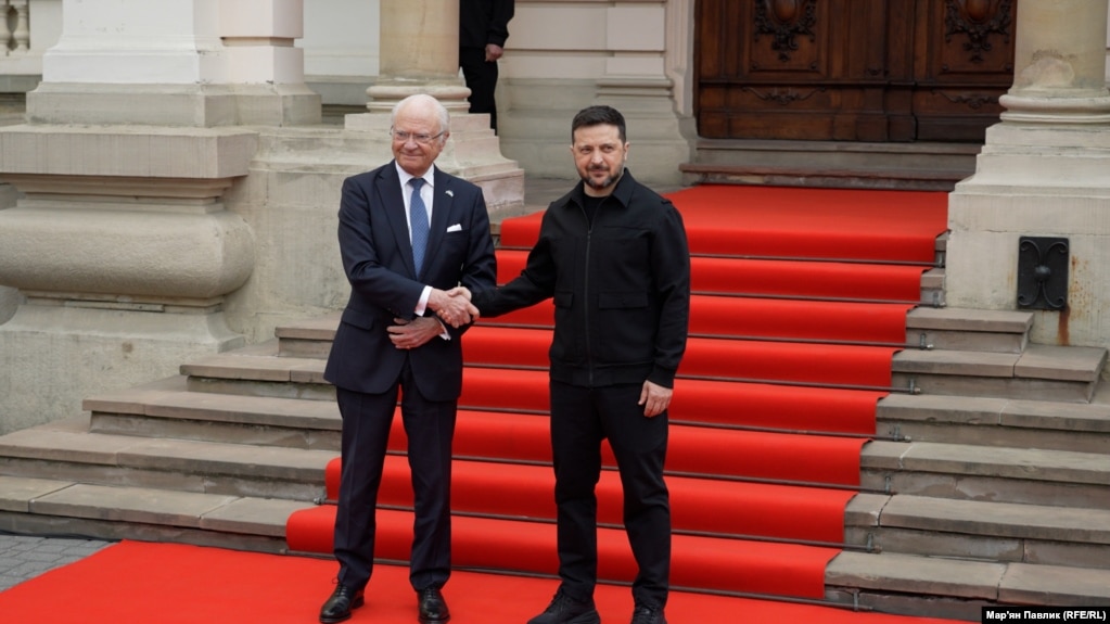 ولودیمیر زلنسکی دو روز پیش میزبان کارل گوستاو، پادشاه سوئد، بود