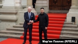 Король Швеції Карл XVI Густав (л) і президент України Володимир Зеленський, Львів, 17 квітня 2026 року