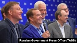 В первом ряду Андрей Турчак и Дмитрий Медведев (архивное фото)