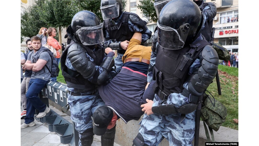 Beatings And Arrests At Latest Moscow Protest