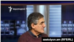 Քաղաքագետ Մանվել Սարգսյանը «Ազատության» ստուդիայում, արխիվ: