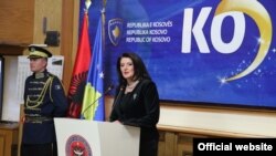 Atifete Jahjaga gjatë ceremonisë, 17 Shkurt 2013