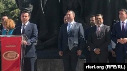 Архивска фотографија: Прес конференција по повод една година Влада