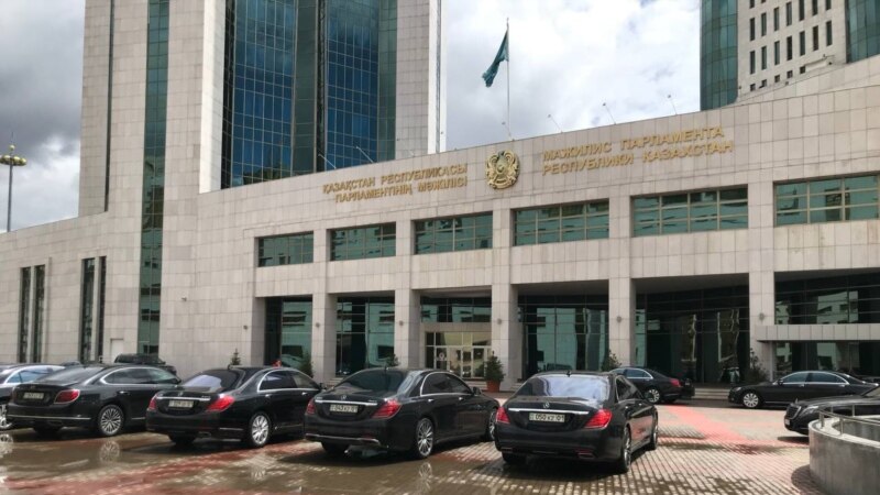 Совместное заседание палат парламента Казахстана состоится 13 января 