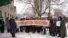 Освітні війни: на Донеччині проти закриття шкіл