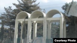 پروفېسر لیاقت ساني بنګلزی په بلوچستان پوهنتون کې د براهوۍ ژبې د څانګې مشر دی.