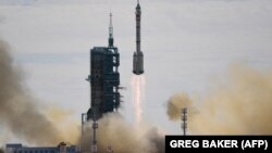 Fotografija: Prethodna raketa Dugi marš 2F Y12 koja je nosila svemirsku posadu lansirana je u junu 2021. godine iz svemirske stanice Jiuquan u pustinji Gobi