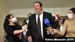 Armenia -- Gagik Tsarukian, the leader of the opposition Prosperous Armenia Party, arrives at the parliament to give a speech ahead of a vote that stripped him of immunity from prosecution, Yerevan, June 16, 2020.