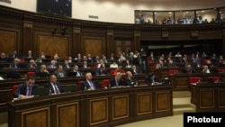 Armenia - National Assembly discusses constitutional reforms, Yerevan, 5Oct2015