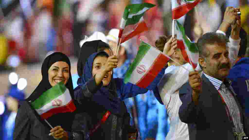 Iranski atletičari na svečanoj ceremoniji zatvaranja OI, London, 12. august 2012. Foto: AFP / Odd Andersen 