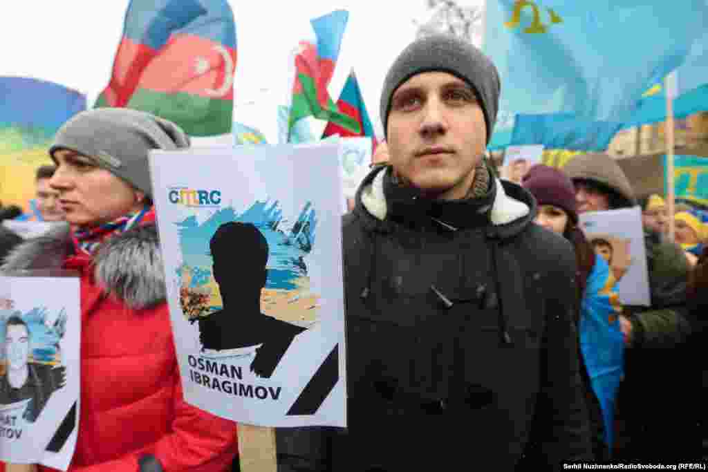 Ukrainada &laquo;Qırımnıñ Rusiye işğaline qarşılıq kösterme künü&raquo; qayd etile, 2017 senesi fevral 26 künü