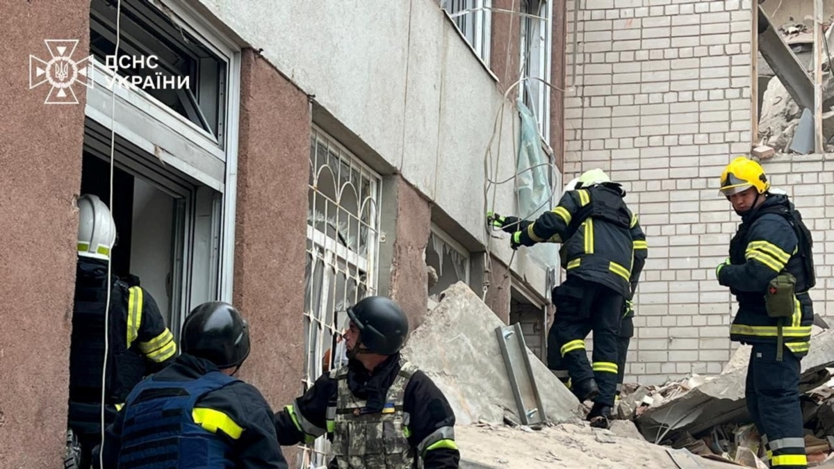 У Чернігові далі зростає число жертв – 11 загиблих, 22 поранених