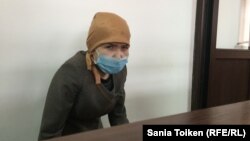 Подсудимая Лейла Смадьярова по делу о коррупции. Атырау, 7 февраля 2017 года.