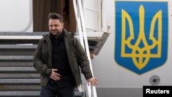 Украинският президент Володимир Зеленски пристига в Канада, за да се срещне с премиера Марк Карни, ден преди срещата си с президента на САЩ Доналд Тръмп във Флорида, 27 декември 2025 г.