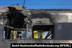 Потяг Інтерсіті, пошкоджений внаслідок масованого обстрілу Києва армією РФ