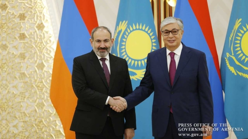 Премьер Армении провёл телефонный разговор с президентом Казахстана 