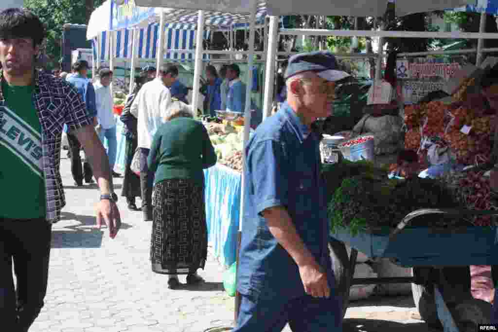 Дар орзуи арзонӣ #50