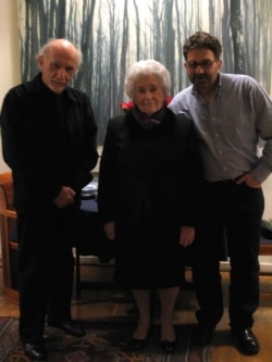 Ирина Антонова с С. Волковым и Г. Брускиным в Нью-Йорке
