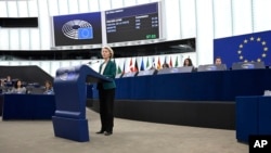 Ursula von der Leyen vorbind la Parlamentul European, la Strasbourg, pe 6 iulie 2025.