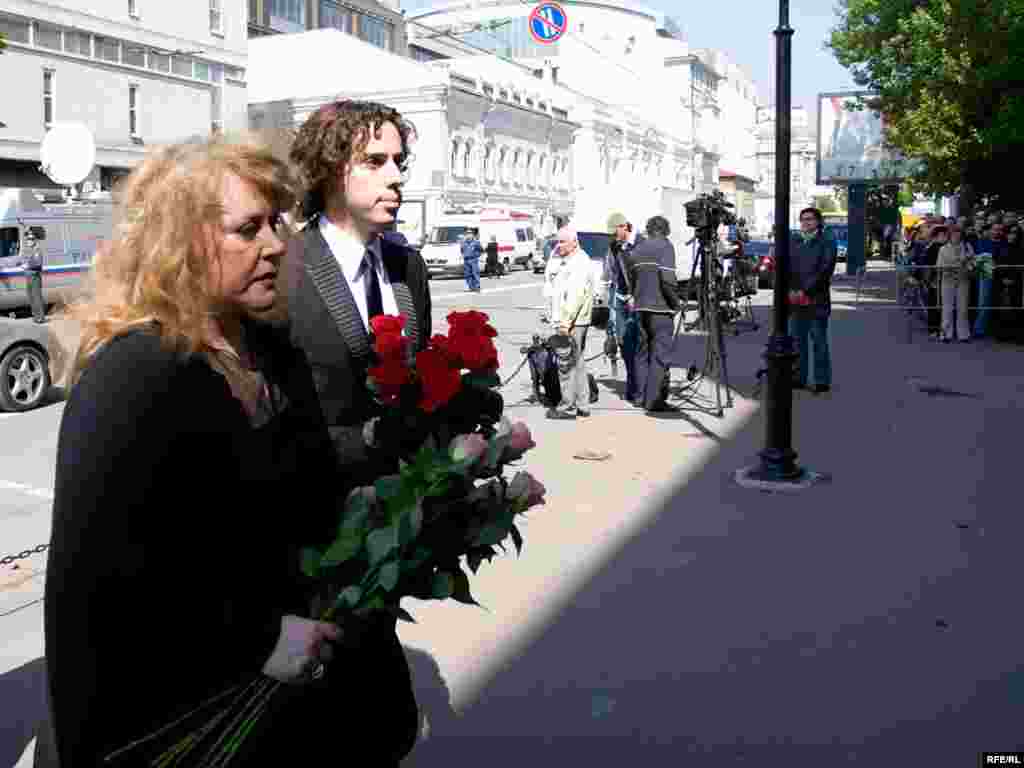 Алла Пугачева и Максим Галкин Малая Дмитровка, 22 мая 2009