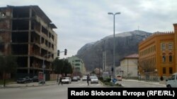 Mostar, dio gdje je bila ratna linija podjele grada, mart 2013., foto: Mirsad Behram