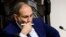 Премьер-министр Армении Никол Пашинян ушел в отставку