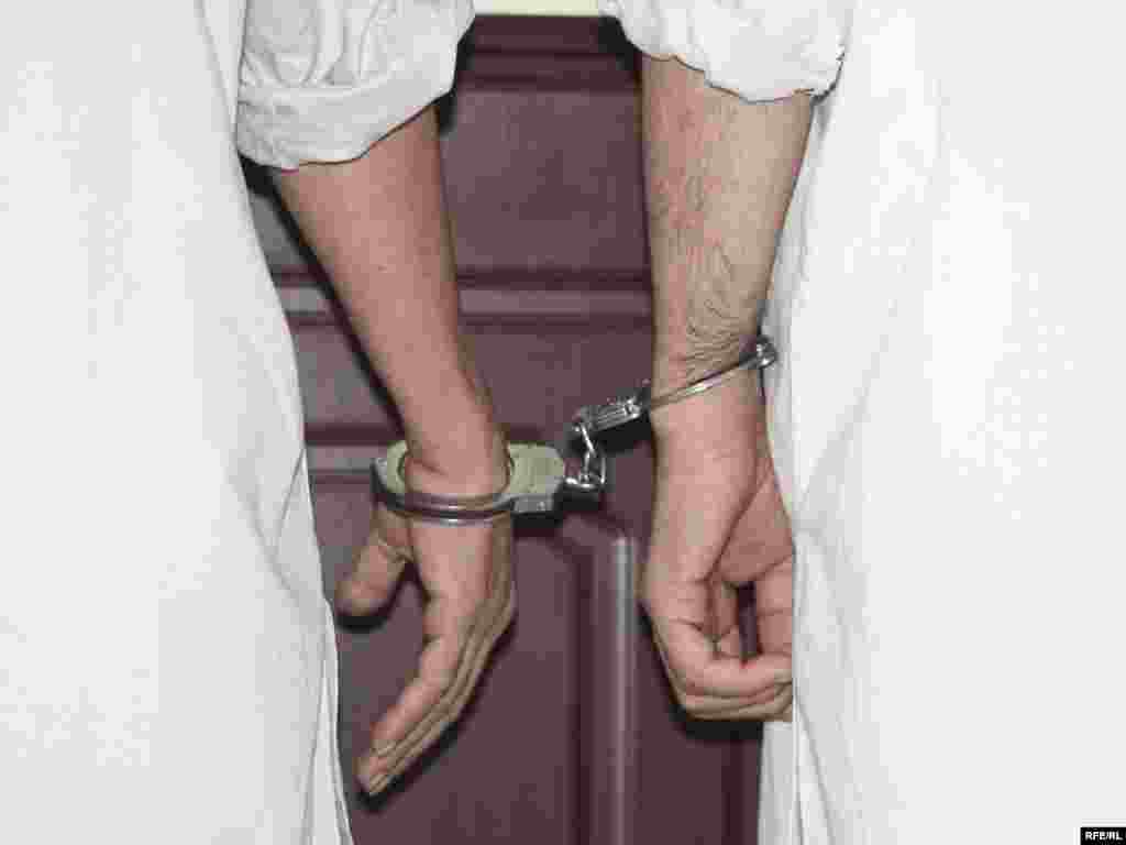 Afghanistan – Two Criminals arrested by Afghan Interpol Police, 3October2009 - Kabul Afghanistan – Two Criminals arrested by Afghan Interpol Police, 3October2009