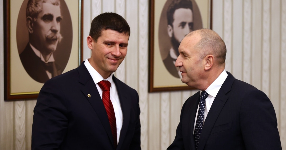 Президентът Румен Радев каза, че доверието в 51-ото Народно събрание