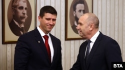 Председателят на „Величие“ Ивелин Михайлов и президентът Румен Радев