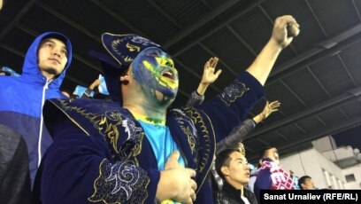 Үлкен киска көрсетеді Джессика порнографияға ұшырады