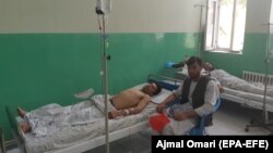 زخمیان حمله بر ماین روبان موسسه هلو ترست در بغلان