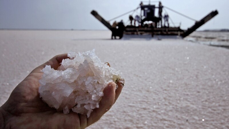 Розовая соль для России и проблемы экологии: как за последние 10 лет изменилось озеро Сасык-Сиваш (фотогалерея)