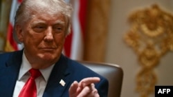 «З боку США президент Трамп (на фото) багаторазово й недвозначно заявляв, що Іран не може володіти ядерною зброєю. З іранського боку вважають, що мають невід’ємне право збагачувати уран або розвивати ядерний потенціал – за їхніми словами, не для створення зброї»