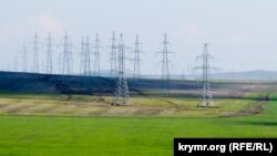 В Ленинском районе Крыма возводят опоры высоковольтной ЛЭП для энергомоста