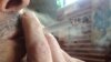 Курильщики в Мары отреагировали на давление полиции взаимной солидарностью