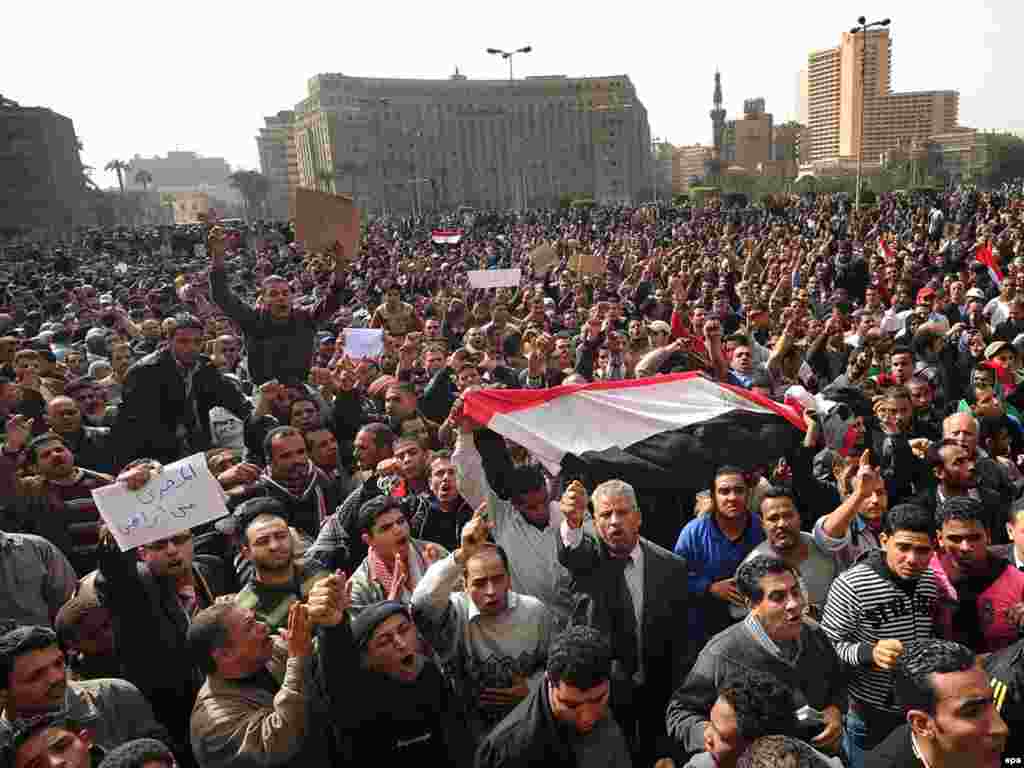 Protesters mass in central Cairo on January 29.