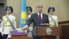«Отмежеваться от Назарбаева», используя его же приемы. Токаев накануне выборов