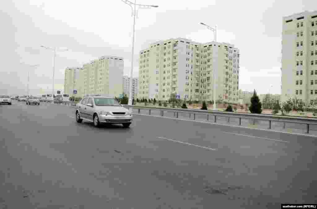 Улица Баба Аннанова