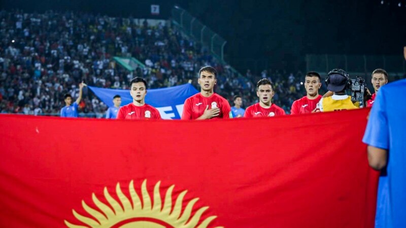 Футбол: Намангандагы кубокто Кыргызстан Тажикстанга утулду