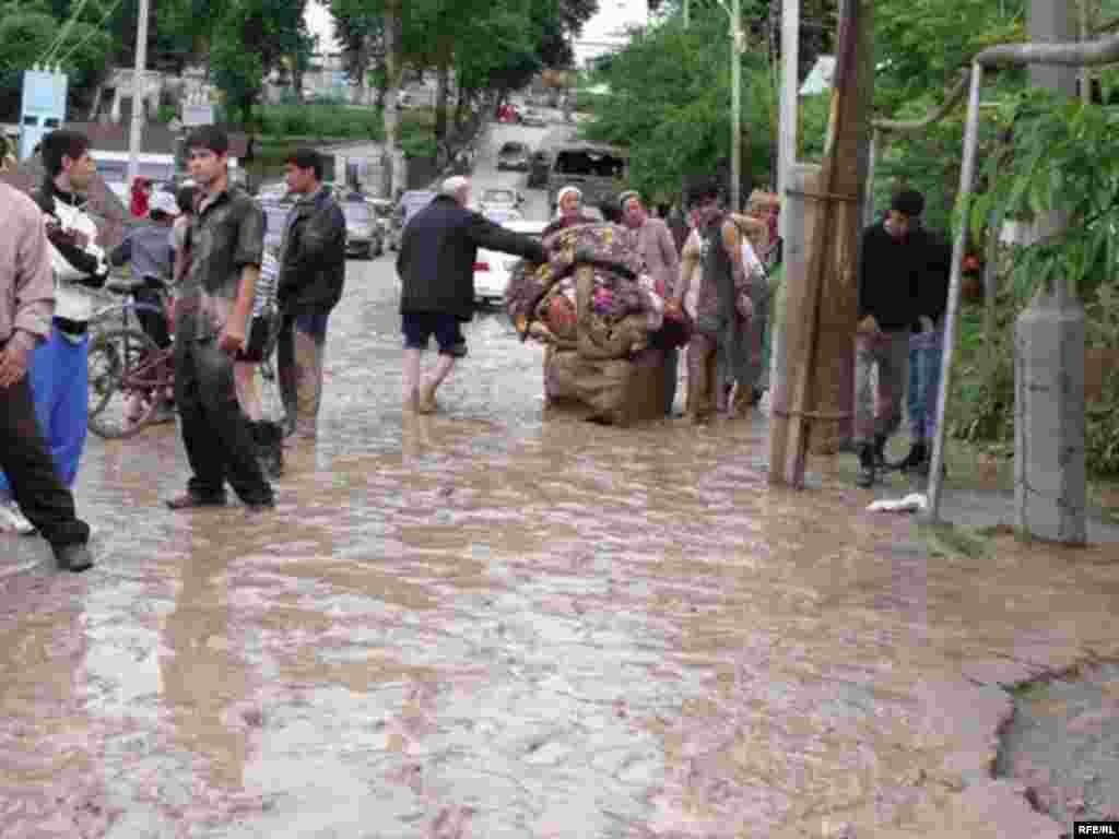 Кӯлоб пас аз як соли селхезӣ #17