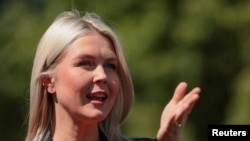  კაროლინ ლივიტი