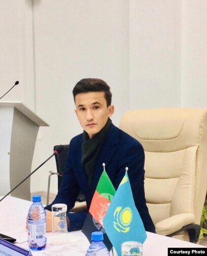 тамаша жетілген әйелдермен ебля