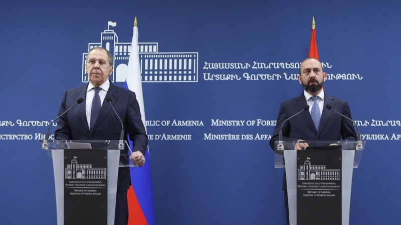 ლავროვი ვერ ხედავს სომხეთის „უკრაინიზაციის“ მიზეზს