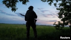 Український військовий поблизу Вовчанська, 19 травня 2024 року