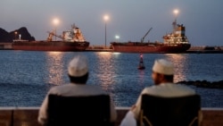 Usidreni brodovi kod Omana, na ulazu u Hormuški tjesnac koji je zatvoren za promet, 9. 3. 2026. (Ilustracija)