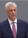 Ish-presidenti i Kosovës, Hashim Thaçi, gjatë paraqitjes para Dhomave të Specializuara të Kosovës në Hagë më 18 shkurt.