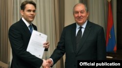 Фотография с официального сайта президента Армении