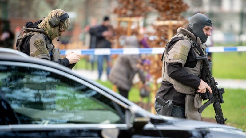 Disa të vrarë nga të shtënat në një spital në Çeki 
